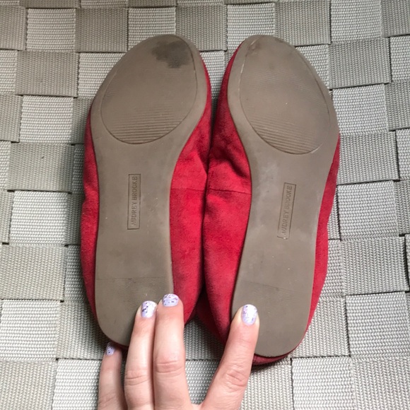 // SOLD // Red suede flats - Picture 3 of 6